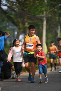 BIB: 45891
                            <button type="button" onclick="openModal(8909487)" class="btn btn-primary btn-sm float-right btn-popup" data-toggle="modal" data-target=".modal-high-quality">
                        <i class="fas fa-shopping-cart"></i> Add to Cart
                    </button>
                                            <button type="button" onclick="isThisMe(8909487, true)" class="btn btn-success btn-sm float-right btn-popup btn-isme hidden" data-toggle="tooltip" data-placement="bottom" title="นี่คือรูปของคุณใช่ไหม คลิกที่นี่เพื่อเอาเข้าอัลบั้ม">
                        <i class="fas fa-plus"></i> Add to album
                    </button>
                    <button type="button" onclick="isThisMe(8909487, false)" class="btn btn-warning btn-sm float-right btn-popup btn-isnotme hidden">
                        <i class="fas fa-ban"></i> Remove from album
                    </button>