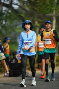 BIB: 46721, 475
                            <button type="button" onclick="openModal(8899603)" class="btn btn-primary btn-sm float-right btn-popup" data-toggle="modal" data-target=".modal-high-quality">
                        <i class="fas fa-shopping-cart"></i> Add to Cart
                    </button>
                                            <button type="button" onclick="isThisMe(8899603, true)" class="btn btn-success btn-sm float-right btn-popup btn-isme hidden" data-toggle="tooltip" data-placement="bottom" title="นี่คือรูปของคุณใช่ไหม คลิกที่นี่เพื่อเอาเข้าอัลบั้ม">
                        <i class="fas fa-plus"></i> Add to album
                    </button>
                    <button type="button" onclick="isThisMe(8899603, false)" class="btn btn-warning btn-sm float-right btn-popup btn-isnotme hidden">
                        <i class="fas fa-ban"></i> Remove from album
                    </button>