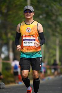 BIB: 421952, 42497
                            <button type="button" onclick="openModal(8898997)" class="btn btn-primary btn-sm float-right btn-popup" data-toggle="modal" data-target=".modal-high-quality">
                        <i class="fas fa-shopping-cart"></i> Add to Cart
                    </button>
                                            <button type="button" onclick="isThisMe(8898997, true)" class="btn btn-success btn-sm float-right btn-popup btn-isme hidden" data-toggle="tooltip" data-placement="bottom" title="นี่คือรูปของคุณใช่ไหม คลิกที่นี่เพื่อเอาเข้าอัลบั้ม">
                        <i class="fas fa-plus"></i> Add to album
                    </button>
                    <button type="button" onclick="isThisMe(8898997, false)" class="btn btn-warning btn-sm float-right btn-popup btn-isnotme hidden">
                        <i class="fas fa-ban"></i> Remove from album
                    </button>