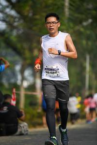 BIB: 45842
                            <button type="button" onclick="openModal(8905663)" class="btn btn-primary btn-sm float-right btn-popup" data-toggle="modal" data-target=".modal-high-quality">
                        <i class="fas fa-shopping-cart"></i> Add to Cart
                    </button>
                                            <button type="button" onclick="isThisMe(8905663, true)" class="btn btn-success btn-sm float-right btn-popup btn-isme hidden" data-toggle="tooltip" data-placement="bottom" title="นี่คือรูปของคุณใช่ไหม คลิกที่นี่เพื่อเอาเข้าอัลบั้ม">
                        <i class="fas fa-plus"></i> Add to album
                    </button>
                    <button type="button" onclick="isThisMe(8905663, false)" class="btn btn-warning btn-sm float-right btn-popup btn-isnotme hidden">
                        <i class="fas fa-ban"></i> Remove from album
                    </button>