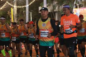 BIB: 4686, 42108
                            <button type="button" onclick="openModal(10260473)" class="btn btn-primary btn-sm float-right btn-popup" data-toggle="modal" data-target=".modal-high-quality">
                        <i class="fas fa-shopping-cart"></i> Add to Cart
                    </button>
                                            <button type="button" onclick="isThisMe(10260473, true)" class="btn btn-success btn-sm float-right btn-popup btn-isme hidden" data-toggle="tooltip" data-placement="bottom" title="นี่คือรูปของคุณใช่ไหม คลิกที่นี่เพื่อเอาเข้าอัลบั้ม">
                        <i class="fas fa-plus"></i> Add to album
                    </button>
                    <button type="button" onclick="isThisMe(10260473, false)" class="btn btn-warning btn-sm float-right btn-popup btn-isnotme hidden">
                        <i class="fas fa-ban"></i> Remove from album
                    </button>