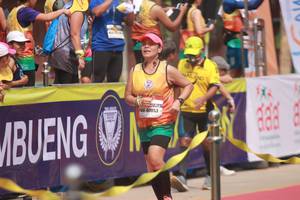 BIB: 40053
                            <button type="button" onclick="openModal(9379084)" class="btn btn-primary btn-sm float-right btn-popup" data-toggle="modal" data-target=".modal-high-quality">
                        <i class="fas fa-shopping-cart"></i> Add to Cart
                    </button>
                                            <button type="button" onclick="isThisMe(9379084, true)" class="btn btn-success btn-sm float-right btn-popup btn-isme hidden" data-toggle="tooltip" data-placement="bottom" title="นี่คือรูปของคุณใช่ไหม คลิกที่นี่เพื่อเอาเข้าอัลบั้ม">
                        <i class="fas fa-plus"></i> Add to album
                    </button>
                    <button type="button" onclick="isThisMe(9379084, false)" class="btn btn-warning btn-sm float-right btn-popup btn-isnotme hidden">
                        <i class="fas fa-ban"></i> Remove from album
                    </button>