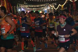 BIB: 43289
                            <button type="button" onclick="openModal(10260437)" class="btn btn-primary btn-sm float-right btn-popup" data-toggle="modal" data-target=".modal-high-quality">
                        <i class="fas fa-shopping-cart"></i> Add to Cart
                    </button>
                                            <button type="button" onclick="isThisMe(10260437, true)" class="btn btn-success btn-sm float-right btn-popup btn-isme hidden" data-toggle="tooltip" data-placement="bottom" title="นี่คือรูปของคุณใช่ไหม คลิกที่นี่เพื่อเอาเข้าอัลบั้ม">
                        <i class="fas fa-plus"></i> Add to album
                    </button>
                    <button type="button" onclick="isThisMe(10260437, false)" class="btn btn-warning btn-sm float-right btn-popup btn-isnotme hidden">
                        <i class="fas fa-ban"></i> Remove from album
                    </button>