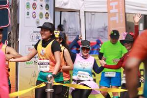 BIB: 40719, 4679
                            <button type="button" onclick="openModal(9379292)" class="btn btn-primary btn-sm float-right btn-popup" data-toggle="modal" data-target=".modal-high-quality">
                        <i class="fas fa-shopping-cart"></i> Add to Cart
                    </button>
                                            <button type="button" onclick="isThisMe(9379292, true)" class="btn btn-success btn-sm float-right btn-popup btn-isme hidden" data-toggle="tooltip" data-placement="bottom" title="นี่คือรูปของคุณใช่ไหม คลิกที่นี่เพื่อเอาเข้าอัลบั้ม">
                        <i class="fas fa-plus"></i> Add to album
                    </button>
                    <button type="button" onclick="isThisMe(9379292, false)" class="btn btn-warning btn-sm float-right btn-popup btn-isnotme hidden">
                        <i class="fas fa-ban"></i> Remove from album
                    </button>