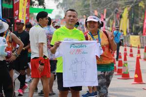 BIB: 42195, 201
                            <button type="button" onclick="openModal(9379814)" class="btn btn-primary btn-sm float-right btn-popup" data-toggle="modal" data-target=".modal-high-quality">
                        <i class="fas fa-shopping-cart"></i> Add to Cart
                    </button>
                                            <button type="button" onclick="isThisMe(9379814, true)" class="btn btn-success btn-sm float-right btn-popup btn-isme hidden" data-toggle="tooltip" data-placement="bottom" title="นี่คือรูปของคุณใช่ไหม คลิกที่นี่เพื่อเอาเข้าอัลบั้ม">
                        <i class="fas fa-plus"></i> Add to album
                    </button>
                    <button type="button" onclick="isThisMe(9379814, false)" class="btn btn-warning btn-sm float-right btn-popup btn-isnotme hidden">
                        <i class="fas fa-ban"></i> Remove from album
                    </button>