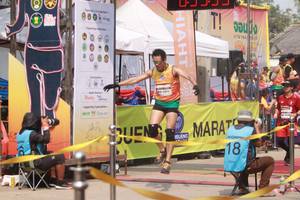 BIB: 000, 1810
                            <button type="button" onclick="openModal(9378982)" class="btn btn-primary btn-sm float-right btn-popup" data-toggle="modal" data-target=".modal-high-quality">
                        <i class="fas fa-shopping-cart"></i> Add to Cart
                    </button>
                                            <button type="button" onclick="isThisMe(9378982, true)" class="btn btn-success btn-sm float-right btn-popup btn-isme hidden" data-toggle="tooltip" data-placement="bottom" title="นี่คือรูปของคุณใช่ไหม คลิกที่นี่เพื่อเอาเข้าอัลบั้ม">
                        <i class="fas fa-plus"></i> Add to album
                    </button>
                    <button type="button" onclick="isThisMe(9378982, false)" class="btn btn-warning btn-sm float-right btn-popup btn-isnotme hidden">
                        <i class="fas fa-ban"></i> Remove from album
                    </button>