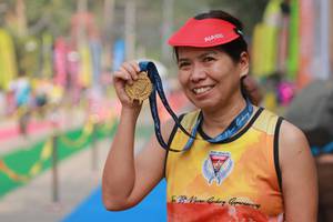 BIB: 100
                            <button type="button" onclick="openModal(9379651)" class="btn btn-primary btn-sm float-right btn-popup" data-toggle="modal" data-target=".modal-high-quality">
                        <i class="fas fa-shopping-cart"></i> Add to Cart
                    </button>
                                            <button type="button" onclick="isThisMe(9379651, true)" class="btn btn-success btn-sm float-right btn-popup btn-isme hidden" data-toggle="tooltip" data-placement="bottom" title="นี่คือรูปของคุณใช่ไหม คลิกที่นี่เพื่อเอาเข้าอัลบั้ม">
                        <i class="fas fa-plus"></i> Add to album
                    </button>
                    <button type="button" onclick="isThisMe(9379651, false)" class="btn btn-warning btn-sm float-right btn-popup btn-isnotme hidden">
                        <i class="fas fa-ban"></i> Remove from album
                    </button>