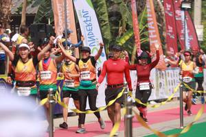 BIB: 
                            <button type="button" onclick="openModal(9379236)" class="btn btn-primary btn-sm float-right btn-popup" data-toggle="modal" data-target=".modal-high-quality">
                        <i class="fas fa-shopping-cart"></i> Add to Cart
                    </button>
                                            <button type="button" onclick="isThisMe(9379236, true)" class="btn btn-success btn-sm float-right btn-popup btn-isme hidden" data-toggle="tooltip" data-placement="bottom" title="นี่คือรูปของคุณใช่ไหม คลิกที่นี่เพื่อเอาเข้าอัลบั้ม">
                        <i class="fas fa-plus"></i> Add to album
                    </button>
                    <button type="button" onclick="isThisMe(9379236, false)" class="btn btn-warning btn-sm float-right btn-popup btn-isnotme hidden">
                        <i class="fas fa-ban"></i> Remove from album
                    </button>