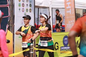 BIB: 45861, 45781
                            <button type="button" onclick="openModal(9379258)" class="btn btn-primary btn-sm float-right btn-popup" data-toggle="modal" data-target=".modal-high-quality">
                        <i class="fas fa-shopping-cart"></i> Add to Cart
                    </button>
                                            <button type="button" onclick="isThisMe(9379258, true)" class="btn btn-success btn-sm float-right btn-popup btn-isme hidden" data-toggle="tooltip" data-placement="bottom" title="นี่คือรูปของคุณใช่ไหม คลิกที่นี่เพื่อเอาเข้าอัลบั้ม">
                        <i class="fas fa-plus"></i> Add to album
                    </button>
                    <button type="button" onclick="isThisMe(9379258, false)" class="btn btn-warning btn-sm float-right btn-popup btn-isnotme hidden">
                        <i class="fas fa-ban"></i> Remove from album
                    </button>