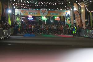 BIB: 195, 4000, 003
                            <button type="button" onclick="openModal(10260339)" class="btn btn-primary btn-sm float-right btn-popup" data-toggle="modal" data-target=".modal-high-quality">
                        <i class="fas fa-shopping-cart"></i> Add to Cart
                    </button>
                                            <button type="button" onclick="isThisMe(10260339, true)" class="btn btn-success btn-sm float-right btn-popup btn-isme hidden" data-toggle="tooltip" data-placement="bottom" title="นี่คือรูปของคุณใช่ไหม คลิกที่นี่เพื่อเอาเข้าอัลบั้ม">
                        <i class="fas fa-plus"></i> Add to album
                    </button>
                    <button type="button" onclick="isThisMe(10260339, false)" class="btn btn-warning btn-sm float-right btn-popup btn-isnotme hidden">
                        <i class="fas fa-ban"></i> Remove from album
                    </button>