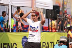 BIB: 42186
                            <button type="button" onclick="openModal(9379417)" class="btn btn-primary btn-sm float-right btn-popup" data-toggle="modal" data-target=".modal-high-quality">
                        <i class="fas fa-shopping-cart"></i> Add to Cart
                    </button>
                                            <button type="button" onclick="isThisMe(9379417, true)" class="btn btn-success btn-sm float-right btn-popup btn-isme hidden" data-toggle="tooltip" data-placement="bottom" title="นี่คือรูปของคุณใช่ไหม คลิกที่นี่เพื่อเอาเข้าอัลบั้ม">
                        <i class="fas fa-plus"></i> Add to album
                    </button>
                    <button type="button" onclick="isThisMe(9379417, false)" class="btn btn-warning btn-sm float-right btn-popup btn-isnotme hidden">
                        <i class="fas fa-ban"></i> Remove from album
                    </button>