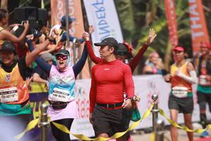 BIB: 40719
                            <button type="button" onclick="openModal(9379235)" class="btn btn-primary btn-sm float-right btn-popup" data-toggle="modal" data-target=".modal-high-quality">
                        <i class="fas fa-shopping-cart"></i> Add to Cart
                    </button>
                                            <button type="button" onclick="isThisMe(9379235, true)" class="btn btn-success btn-sm float-right btn-popup btn-isme hidden" data-toggle="tooltip" data-placement="bottom" title="นี่คือรูปของคุณใช่ไหม คลิกที่นี่เพื่อเอาเข้าอัลบั้ม">
                        <i class="fas fa-plus"></i> Add to album
                    </button>
                    <button type="button" onclick="isThisMe(9379235, false)" class="btn btn-warning btn-sm float-right btn-popup btn-isnotme hidden">
                        <i class="fas fa-ban"></i> Remove from album
                    </button>