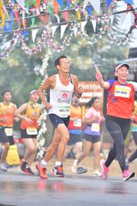 BIB: 10442, 254
                            <button type="button" onclick="openModal(7609231)" class="btn btn-primary btn-sm float-right btn-popup" data-toggle="modal" data-target=".modal-high-quality">
                        <i class="fas fa-shopping-cart"></i> Add to Cart
                    </button>
                                            <button type="button" onclick="isThisMe(7609231, true)" class="btn btn-success btn-sm float-right btn-popup btn-isme hidden" data-toggle="tooltip" data-placement="bottom" title="นี่คือรูปของคุณใช่ไหม คลิกที่นี่เพื่อเอาเข้าอัลบั้ม">
                        <i class="fas fa-plus"></i> Add to album
                    </button>
                    <button type="button" onclick="isThisMe(7609231, false)" class="btn btn-warning btn-sm float-right btn-popup btn-isnotme hidden">
                        <i class="fas fa-ban"></i> Remove from album
                    </button>