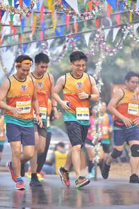 BIB: 17651, 534, 17768
                            <button type="button" onclick="openModal(7633293)" class="btn btn-primary btn-sm float-right btn-popup" data-toggle="modal" data-target=".modal-high-quality">
                        <i class="fas fa-shopping-cart"></i> Add to Cart
                    </button>
                                            <button type="button" onclick="isThisMe(7633293, true)" class="btn btn-success btn-sm float-right btn-popup btn-isme hidden" data-toggle="tooltip" data-placement="bottom" title="นี่คือรูปของคุณใช่ไหม คลิกที่นี่เพื่อเอาเข้าอัลบั้ม">
                        <i class="fas fa-plus"></i> Add to album
                    </button>
                    <button type="button" onclick="isThisMe(7633293, false)" class="btn btn-warning btn-sm float-right btn-popup btn-isnotme hidden">
                        <i class="fas fa-ban"></i> Remove from album
                    </button>