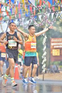 BIB: 27119
                            <button type="button" onclick="openModal(7650407)" class="btn btn-primary btn-sm float-right btn-popup" data-toggle="modal" data-target=".modal-high-quality">
                        <i class="fas fa-shopping-cart"></i> Add to Cart
                    </button>
                                            <button type="button" onclick="isThisMe(7650407, true)" class="btn btn-success btn-sm float-right btn-popup btn-isme hidden" data-toggle="tooltip" data-placement="bottom" title="นี่คือรูปของคุณใช่ไหม คลิกที่นี่เพื่อเอาเข้าอัลบั้ม">
                        <i class="fas fa-plus"></i> Add to album
                    </button>
                    <button type="button" onclick="isThisMe(7650407, false)" class="btn btn-warning btn-sm float-right btn-popup btn-isnotme hidden">
                        <i class="fas fa-ban"></i> Remove from album
                    </button>
