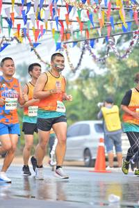BIB: 201
                            <button type="button" onclick="openModal(7664810)" class="btn btn-primary btn-sm float-right btn-popup" data-toggle="modal" data-target=".modal-high-quality">
                        <i class="fas fa-shopping-cart"></i> Add to Cart
                    </button>
                                            <button type="button" onclick="isThisMe(7664810, true)" class="btn btn-success btn-sm float-right btn-popup btn-isme hidden" data-toggle="tooltip" data-placement="bottom" title="นี่คือรูปของคุณใช่ไหม คลิกที่นี่เพื่อเอาเข้าอัลบั้ม">
                        <i class="fas fa-plus"></i> Add to album
                    </button>
                    <button type="button" onclick="isThisMe(7664810, false)" class="btn btn-warning btn-sm float-right btn-popup btn-isnotme hidden">
                        <i class="fas fa-ban"></i> Remove from album
                    </button>
