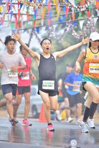 BIB: 10215, 25827
                            <button type="button" onclick="openModal(7648952)" class="btn btn-primary btn-sm float-right btn-popup" data-toggle="modal" data-target=".modal-high-quality">
                        <i class="fas fa-shopping-cart"></i> Add to Cart
                    </button>
                                            <button type="button" onclick="isThisMe(7648952, true)" class="btn btn-success btn-sm float-right btn-popup btn-isme hidden" data-toggle="tooltip" data-placement="bottom" title="นี่คือรูปของคุณใช่ไหม คลิกที่นี่เพื่อเอาเข้าอัลบั้ม">
                        <i class="fas fa-plus"></i> Add to album
                    </button>
                    <button type="button" onclick="isThisMe(7648952, false)" class="btn btn-warning btn-sm float-right btn-popup btn-isnotme hidden">
                        <i class="fas fa-ban"></i> Remove from album
                    </button>