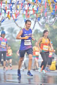 BIB: 41211
                            <button type="button" onclick="openModal(7651024)" class="btn btn-primary btn-sm float-right btn-popup" data-toggle="modal" data-target=".modal-high-quality">
                        <i class="fas fa-shopping-cart"></i> Add to Cart
                    </button>
                                            <button type="button" onclick="isThisMe(7651024, true)" class="btn btn-success btn-sm float-right btn-popup btn-isme hidden" data-toggle="tooltip" data-placement="bottom" title="นี่คือรูปของคุณใช่ไหม คลิกที่นี่เพื่อเอาเข้าอัลบั้ม">
                        <i class="fas fa-plus"></i> Add to album
                    </button>
                    <button type="button" onclick="isThisMe(7651024, false)" class="btn btn-warning btn-sm float-right btn-popup btn-isnotme hidden">
                        <i class="fas fa-ban"></i> Remove from album
                    </button>