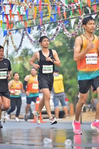 BIB: 21418, 266
                            <button type="button" onclick="openModal(7665994)" class="btn btn-primary btn-sm float-right btn-popup" data-toggle="modal" data-target=".modal-high-quality">
                        <i class="fas fa-shopping-cart"></i> Add to Cart
                    </button>
                                            <button type="button" onclick="isThisMe(7665994, true)" class="btn btn-success btn-sm float-right btn-popup btn-isme hidden" data-toggle="tooltip" data-placement="bottom" title="นี่คือรูปของคุณใช่ไหม คลิกที่นี่เพื่อเอาเข้าอัลบั้ม">
                        <i class="fas fa-plus"></i> Add to album
                    </button>
                    <button type="button" onclick="isThisMe(7665994, false)" class="btn btn-warning btn-sm float-right btn-popup btn-isnotme hidden">
                        <i class="fas fa-ban"></i> Remove from album
                    </button>