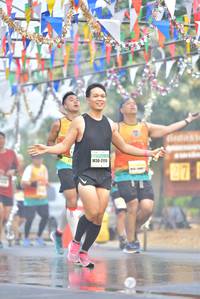 BIB: 2110
                            <button type="button" onclick="openModal(7651126)" class="btn btn-primary btn-sm float-right btn-popup" data-toggle="modal" data-target=".modal-high-quality">
                        <i class="fas fa-shopping-cart"></i> Add to Cart
                    </button>
                                            <button type="button" onclick="isThisMe(7651126, true)" class="btn btn-success btn-sm float-right btn-popup btn-isme hidden" data-toggle="tooltip" data-placement="bottom" title="นี่คือรูปของคุณใช่ไหม คลิกที่นี่เพื่อเอาเข้าอัลบั้ม">
                        <i class="fas fa-plus"></i> Add to album
                    </button>
                    <button type="button" onclick="isThisMe(7651126, false)" class="btn btn-warning btn-sm float-right btn-popup btn-isnotme hidden">
                        <i class="fas fa-ban"></i> Remove from album
                    </button>