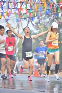 BIB: 102, 2521
                            <button type="button" onclick="openModal(7648944)" class="btn btn-primary btn-sm float-right btn-popup" data-toggle="modal" data-target=".modal-high-quality">
                        <i class="fas fa-shopping-cart"></i> Add to Cart
                    </button>
                                            <button type="button" onclick="isThisMe(7648944, true)" class="btn btn-success btn-sm float-right btn-popup btn-isme hidden" data-toggle="tooltip" data-placement="bottom" title="นี่คือรูปของคุณใช่ไหม คลิกที่นี่เพื่อเอาเข้าอัลบั้ม">
                        <i class="fas fa-plus"></i> Add to album
                    </button>
                    <button type="button" onclick="isThisMe(7648944, false)" class="btn btn-warning btn-sm float-right btn-popup btn-isnotme hidden">
                        <i class="fas fa-ban"></i> Remove from album
                    </button>