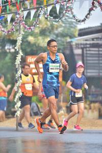 BIB: 2774
                            <button type="button" onclick="openModal(7691215)" class="btn btn-primary btn-sm float-right btn-popup" data-toggle="modal" data-target=".modal-high-quality">
                        <i class="fas fa-shopping-cart"></i> Add to Cart
                    </button>
                                            <button type="button" onclick="isThisMe(7691215, true)" class="btn btn-success btn-sm float-right btn-popup btn-isme hidden" data-toggle="tooltip" data-placement="bottom" title="นี่คือรูปของคุณใช่ไหม คลิกที่นี่เพื่อเอาเข้าอัลบั้ม">
                        <i class="fas fa-plus"></i> Add to album
                    </button>
                    <button type="button" onclick="isThisMe(7691215, false)" class="btn btn-warning btn-sm float-right btn-popup btn-isnotme hidden">
                        <i class="fas fa-ban"></i> Remove from album
                    </button>