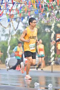 BIB: 208
                            <button type="button" onclick="openModal(7683070)" class="btn btn-primary btn-sm float-right btn-popup" data-toggle="modal" data-target=".modal-high-quality">
                        <i class="fas fa-shopping-cart"></i> Add to Cart
                    </button>
                                            <button type="button" onclick="isThisMe(7683070, true)" class="btn btn-success btn-sm float-right btn-popup btn-isme hidden" data-toggle="tooltip" data-placement="bottom" title="นี่คือรูปของคุณใช่ไหม คลิกที่นี่เพื่อเอาเข้าอัลบั้ม">
                        <i class="fas fa-plus"></i> Add to album
                    </button>
                    <button type="button" onclick="isThisMe(7683070, false)" class="btn btn-warning btn-sm float-right btn-popup btn-isnotme hidden">
                        <i class="fas fa-ban"></i> Remove from album
                    </button>