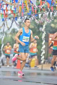 BIB: 254
                            <button type="button" onclick="openModal(9867666)" class="btn btn-primary btn-sm float-right btn-popup" data-toggle="modal" data-target=".modal-high-quality">
                        <i class="fas fa-shopping-cart"></i> Add to Cart
                    </button>
                                            <button type="button" onclick="isThisMe(9867666, true)" class="btn btn-success btn-sm float-right btn-popup btn-isme hidden" data-toggle="tooltip" data-placement="bottom" title="นี่คือรูปของคุณใช่ไหม คลิกที่นี่เพื่อเอาเข้าอัลบั้ม">
                        <i class="fas fa-plus"></i> Add to album
                    </button>
                    <button type="button" onclick="isThisMe(9867666, false)" class="btn btn-warning btn-sm float-right btn-popup btn-isnotme hidden">
                        <i class="fas fa-ban"></i> Remove from album
                    </button>