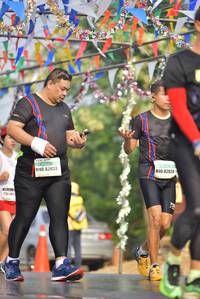 BIB: 82033, 82024, 135
                            <button type="button" onclick="openModal(8165644)" class="btn btn-primary btn-sm float-right btn-popup" data-toggle="modal" data-target=".modal-high-quality">
                        <i class="fas fa-shopping-cart"></i> Add to Cart
                    </button>
                                            <button type="button" onclick="isThisMe(8165644, true)" class="btn btn-success btn-sm float-right btn-popup btn-isme hidden" data-toggle="tooltip" data-placement="bottom" title="นี่คือรูปของคุณใช่ไหม คลิกที่นี่เพื่อเอาเข้าอัลบั้ม">
                        <i class="fas fa-plus"></i> Add to album
                    </button>
                    <button type="button" onclick="isThisMe(8165644, false)" class="btn btn-warning btn-sm float-right btn-popup btn-isnotme hidden">
                        <i class="fas fa-ban"></i> Remove from album
                    </button>
