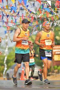 BIB: 46381, 42225
                            <button type="button" onclick="openModal(8160781)" class="btn btn-primary btn-sm float-right btn-popup" data-toggle="modal" data-target=".modal-high-quality">
                        <i class="fas fa-shopping-cart"></i> Add to Cart
                    </button>
                                            <button type="button" onclick="isThisMe(8160781, true)" class="btn btn-success btn-sm float-right btn-popup btn-isme hidden" data-toggle="tooltip" data-placement="bottom" title="นี่คือรูปของคุณใช่ไหม คลิกที่นี่เพื่อเอาเข้าอัลบั้ม">
                        <i class="fas fa-plus"></i> Add to album
                    </button>
                    <button type="button" onclick="isThisMe(8160781, false)" class="btn btn-warning btn-sm float-right btn-popup btn-isnotme hidden">
                        <i class="fas fa-ban"></i> Remove from album
                    </button>