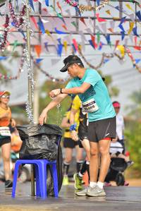 BIB: 47010
                            <button type="button" onclick="openModal(8184119)" class="btn btn-primary btn-sm float-right btn-popup" data-toggle="modal" data-target=".modal-high-quality">
                        <i class="fas fa-shopping-cart"></i> Add to Cart
                    </button>
                                            <button type="button" onclick="isThisMe(8184119, true)" class="btn btn-success btn-sm float-right btn-popup btn-isme hidden" data-toggle="tooltip" data-placement="bottom" title="นี่คือรูปของคุณใช่ไหม คลิกที่นี่เพื่อเอาเข้าอัลบั้ม">
                        <i class="fas fa-plus"></i> Add to album
                    </button>
                    <button type="button" onclick="isThisMe(8184119, false)" class="btn btn-warning btn-sm float-right btn-popup btn-isnotme hidden">
                        <i class="fas fa-ban"></i> Remove from album
                    </button>