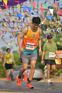 BIB: 42431
                            <button type="button" onclick="openModal(8195759)" class="btn btn-primary btn-sm float-right btn-popup" data-toggle="modal" data-target=".modal-high-quality">
                        <i class="fas fa-shopping-cart"></i> Add to Cart
                    </button>
                                            <button type="button" onclick="isThisMe(8195759, true)" class="btn btn-success btn-sm float-right btn-popup btn-isme hidden" data-toggle="tooltip" data-placement="bottom" title="นี่คือรูปของคุณใช่ไหม คลิกที่นี่เพื่อเอาเข้าอัลบั้ม">
                        <i class="fas fa-plus"></i> Add to album
                    </button>
                    <button type="button" onclick="isThisMe(8195759, false)" class="btn btn-warning btn-sm float-right btn-popup btn-isnotme hidden">
                        <i class="fas fa-ban"></i> Remove from album
                    </button>