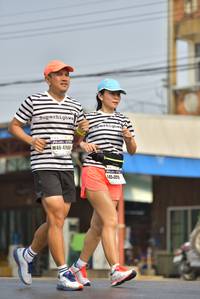BIB: 4766
                            <button type="button" onclick="openModal(8250747)" class="btn btn-primary btn-sm float-right btn-popup" data-toggle="modal" data-target=".modal-high-quality">
                        <i class="fas fa-shopping-cart"></i> Add to Cart
                    </button>
                                            <button type="button" onclick="isThisMe(8250747, true)" class="btn btn-success btn-sm float-right btn-popup btn-isme hidden" data-toggle="tooltip" data-placement="bottom" title="นี่คือรูปของคุณใช่ไหม คลิกที่นี่เพื่อเอาเข้าอัลบั้ม">
                        <i class="fas fa-plus"></i> Add to album
                    </button>
                    <button type="button" onclick="isThisMe(8250747, false)" class="btn btn-warning btn-sm float-right btn-popup btn-isnotme hidden">
                        <i class="fas fa-ban"></i> Remove from album
                    </button>