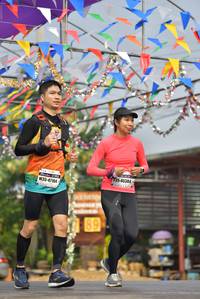 BIB: 45384, 47104
                            <button type="button" onclick="openModal(8313433)" class="btn btn-primary btn-sm float-right btn-popup" data-toggle="modal" data-target=".modal-high-quality">
                        <i class="fas fa-shopping-cart"></i> Add to Cart
                    </button>
                                            <button type="button" onclick="isThisMe(8313433, true)" class="btn btn-success btn-sm float-right btn-popup btn-isme hidden" data-toggle="tooltip" data-placement="bottom" title="นี่คือรูปของคุณใช่ไหม คลิกที่นี่เพื่อเอาเข้าอัลบั้ม">
                        <i class="fas fa-plus"></i> Add to album
                    </button>
                    <button type="button" onclick="isThisMe(8313433, false)" class="btn btn-warning btn-sm float-right btn-popup btn-isnotme hidden">
                        <i class="fas fa-ban"></i> Remove from album
                    </button>