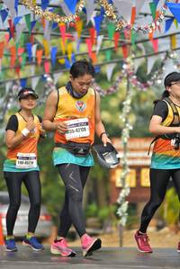 BIB: 42129, 45218
                            <button type="button" onclick="openModal(8354779)" class="btn btn-primary btn-sm float-right btn-popup" data-toggle="modal" data-target=".modal-high-quality">
                        <i class="fas fa-shopping-cart"></i> Add to Cart
                    </button>
                                            <button type="button" onclick="isThisMe(8354779, true)" class="btn btn-success btn-sm float-right btn-popup btn-isme hidden" data-toggle="tooltip" data-placement="bottom" title="นี่คือรูปของคุณใช่ไหม คลิกที่นี่เพื่อเอาเข้าอัลบั้ม">
                        <i class="fas fa-plus"></i> Add to album
                    </button>
                    <button type="button" onclick="isThisMe(8354779, false)" class="btn btn-warning btn-sm float-right btn-popup btn-isnotme hidden">
                        <i class="fas fa-ban"></i> Remove from album
                    </button>