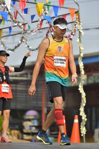 BIB: 43075
                            <button type="button" onclick="openModal(8346992)" class="btn btn-primary btn-sm float-right btn-popup" data-toggle="modal" data-target=".modal-high-quality">
                        <i class="fas fa-shopping-cart"></i> Add to Cart
                    </button>
                                            <button type="button" onclick="isThisMe(8346992, true)" class="btn btn-success btn-sm float-right btn-popup btn-isme hidden" data-toggle="tooltip" data-placement="bottom" title="นี่คือรูปของคุณใช่ไหม คลิกที่นี่เพื่อเอาเข้าอัลบั้ม">
                        <i class="fas fa-plus"></i> Add to album
                    </button>
                    <button type="button" onclick="isThisMe(8346992, false)" class="btn btn-warning btn-sm float-right btn-popup btn-isnotme hidden">
                        <i class="fas fa-ban"></i> Remove from album
                    </button>