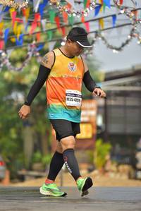 BIB: 4209
                            <button type="button" onclick="openModal(8356338)" class="btn btn-primary btn-sm float-right btn-popup" data-toggle="modal" data-target=".modal-high-quality">
                        <i class="fas fa-shopping-cart"></i> Add to Cart
                    </button>
                                            <button type="button" onclick="isThisMe(8356338, true)" class="btn btn-success btn-sm float-right btn-popup btn-isme hidden" data-toggle="tooltip" data-placement="bottom" title="นี่คือรูปของคุณใช่ไหม คลิกที่นี่เพื่อเอาเข้าอัลบั้ม">
                        <i class="fas fa-plus"></i> Add to album
                    </button>
                    <button type="button" onclick="isThisMe(8356338, false)" class="btn btn-warning btn-sm float-right btn-popup btn-isnotme hidden">
                        <i class="fas fa-ban"></i> Remove from album
                    </button>