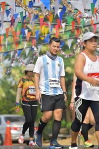 BIB: 4704
                            <button type="button" onclick="openModal(8457063)" class="btn btn-primary btn-sm float-right btn-popup" data-toggle="modal" data-target=".modal-high-quality">
                        <i class="fas fa-shopping-cart"></i> Add to Cart
                    </button>
                                            <button type="button" onclick="isThisMe(8457063, true)" class="btn btn-success btn-sm float-right btn-popup btn-isme hidden" data-toggle="tooltip" data-placement="bottom" title="นี่คือรูปของคุณใช่ไหม คลิกที่นี่เพื่อเอาเข้าอัลบั้ม">
                        <i class="fas fa-plus"></i> Add to album
                    </button>
                    <button type="button" onclick="isThisMe(8457063, false)" class="btn btn-warning btn-sm float-right btn-popup btn-isnotme hidden">
                        <i class="fas fa-ban"></i> Remove from album
                    </button>