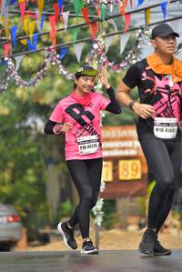 BIB: 414, 40220
                            <button type="button" onclick="openModal(8456206)" class="btn btn-primary btn-sm float-right btn-popup" data-toggle="modal" data-target=".modal-high-quality">
                        <i class="fas fa-shopping-cart"></i> Add to Cart
                    </button>
                                            <button type="button" onclick="isThisMe(8456206, true)" class="btn btn-success btn-sm float-right btn-popup btn-isme hidden" data-toggle="tooltip" data-placement="bottom" title="นี่คือรูปของคุณใช่ไหม คลิกที่นี่เพื่อเอาเข้าอัลบั้ม">
                        <i class="fas fa-plus"></i> Add to album
                    </button>
                    <button type="button" onclick="isThisMe(8456206, false)" class="btn btn-warning btn-sm float-right btn-popup btn-isnotme hidden">
                        <i class="fas fa-ban"></i> Remove from album
                    </button>