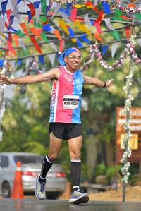 BIB: 42251
                            <button type="button" onclick="openModal(8453587)" class="btn btn-primary btn-sm float-right btn-popup" data-toggle="modal" data-target=".modal-high-quality">
                        <i class="fas fa-shopping-cart"></i> Add to Cart
                    </button>
                                            <button type="button" onclick="isThisMe(8453587, true)" class="btn btn-success btn-sm float-right btn-popup btn-isme hidden" data-toggle="tooltip" data-placement="bottom" title="นี่คือรูปของคุณใช่ไหม คลิกที่นี่เพื่อเอาเข้าอัลบั้ม">
                        <i class="fas fa-plus"></i> Add to album
                    </button>
                    <button type="button" onclick="isThisMe(8453587, false)" class="btn btn-warning btn-sm float-right btn-popup btn-isnotme hidden">
                        <i class="fas fa-ban"></i> Remove from album
                    </button>