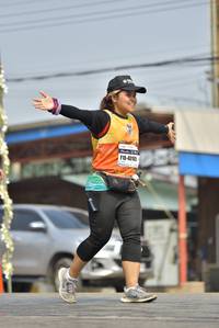 BIB: 40165
                            <button type="button" onclick="openModal(8456656)" class="btn btn-primary btn-sm float-right btn-popup" data-toggle="modal" data-target=".modal-high-quality">
                        <i class="fas fa-shopping-cart"></i> Add to Cart
                    </button>
                                            <button type="button" onclick="isThisMe(8456656, true)" class="btn btn-success btn-sm float-right btn-popup btn-isme hidden" data-toggle="tooltip" data-placement="bottom" title="นี่คือรูปของคุณใช่ไหม คลิกที่นี่เพื่อเอาเข้าอัลบั้ม">
                        <i class="fas fa-plus"></i> Add to album
                    </button>
                    <button type="button" onclick="isThisMe(8456656, false)" class="btn btn-warning btn-sm float-right btn-popup btn-isnotme hidden">
                        <i class="fas fa-ban"></i> Remove from album
                    </button>