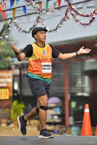 BIB: 4266, 
                            <button type="button" onclick="openModal(8436981)" class="btn btn-primary btn-sm float-right btn-popup" data-toggle="modal" data-target=".modal-high-quality">
                        <i class="fas fa-shopping-cart"></i> Add to Cart
                    </button>
                                            <button type="button" onclick="isThisMe(8436981, true)" class="btn btn-success btn-sm float-right btn-popup btn-isme hidden" data-toggle="tooltip" data-placement="bottom" title="นี่คือรูปของคุณใช่ไหม คลิกที่นี่เพื่อเอาเข้าอัลบั้ม">
                        <i class="fas fa-plus"></i> Add to album
                    </button>
                    <button type="button" onclick="isThisMe(8436981, false)" class="btn btn-warning btn-sm float-right btn-popup btn-isnotme hidden">
                        <i class="fas fa-ban"></i> Remove from album
                    </button>