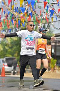 BIB: 45445, 42293
                            <button type="button" onclick="openModal(8476446)" class="btn btn-primary btn-sm float-right btn-popup" data-toggle="modal" data-target=".modal-high-quality">
                        <i class="fas fa-shopping-cart"></i> Add to Cart
                    </button>
                                            <button type="button" onclick="isThisMe(8476446, true)" class="btn btn-success btn-sm float-right btn-popup btn-isme hidden" data-toggle="tooltip" data-placement="bottom" title="นี่คือรูปของคุณใช่ไหม คลิกที่นี่เพื่อเอาเข้าอัลบั้ม">
                        <i class="fas fa-plus"></i> Add to album
                    </button>
                    <button type="button" onclick="isThisMe(8476446, false)" class="btn btn-warning btn-sm float-right btn-popup btn-isnotme hidden">
                        <i class="fas fa-ban"></i> Remove from album
                    </button>