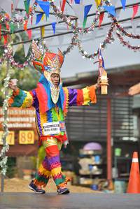 BIB: 47081
                            <button type="button" onclick="openModal(8471459)" class="btn btn-primary btn-sm float-right btn-popup" data-toggle="modal" data-target=".modal-high-quality">
                        <i class="fas fa-shopping-cart"></i> Add to Cart
                    </button>
                                            <button type="button" onclick="isThisMe(8471459, true)" class="btn btn-success btn-sm float-right btn-popup btn-isme hidden" data-toggle="tooltip" data-placement="bottom" title="นี่คือรูปของคุณใช่ไหม คลิกที่นี่เพื่อเอาเข้าอัลบั้ม">
                        <i class="fas fa-plus"></i> Add to album
                    </button>
                    <button type="button" onclick="isThisMe(8471459, false)" class="btn btn-warning btn-sm float-right btn-popup btn-isnotme hidden">
                        <i class="fas fa-ban"></i> Remove from album
                    </button>