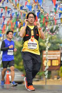 BIB: 47833
                            <button type="button" onclick="openModal(8471033)" class="btn btn-primary btn-sm float-right btn-popup" data-toggle="modal" data-target=".modal-high-quality">
                        <i class="fas fa-shopping-cart"></i> Add to Cart
                    </button>
                                            <button type="button" onclick="isThisMe(8471033, true)" class="btn btn-success btn-sm float-right btn-popup btn-isme hidden" data-toggle="tooltip" data-placement="bottom" title="นี่คือรูปของคุณใช่ไหม คลิกที่นี่เพื่อเอาเข้าอัลบั้ม">
                        <i class="fas fa-plus"></i> Add to album
                    </button>
                    <button type="button" onclick="isThisMe(8471033, false)" class="btn btn-warning btn-sm float-right btn-popup btn-isnotme hidden">
                        <i class="fas fa-ban"></i> Remove from album
                    </button>