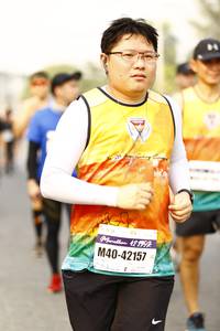 BIB: 42195, 42157
                            <button type="button" onclick="openModal(9258995)" class="btn btn-primary btn-sm float-right btn-popup" data-toggle="modal" data-target=".modal-high-quality">
                        <i class="fas fa-shopping-cart"></i> Add to Cart
                    </button>
                                            <button type="button" onclick="isThisMe(9258995, true)" class="btn btn-success btn-sm float-right btn-popup btn-isme hidden" data-toggle="tooltip" data-placement="bottom" title="นี่คือรูปของคุณใช่ไหม คลิกที่นี่เพื่อเอาเข้าอัลบั้ม">
                        <i class="fas fa-plus"></i> Add to album
                    </button>
                    <button type="button" onclick="isThisMe(9258995, false)" class="btn btn-warning btn-sm float-right btn-popup btn-isnotme hidden">
                        <i class="fas fa-ban"></i> Remove from album
                    </button>