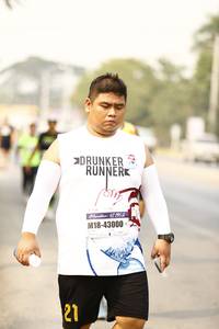 BIB: 42195, 43000
                            <button type="button" onclick="openModal(9275840)" class="btn btn-primary btn-sm float-right btn-popup" data-toggle="modal" data-target=".modal-high-quality">
                        <i class="fas fa-shopping-cart"></i> Add to Cart
                    </button>
                                            <button type="button" onclick="isThisMe(9275840, true)" class="btn btn-success btn-sm float-right btn-popup btn-isme hidden" data-toggle="tooltip" data-placement="bottom" title="นี่คือรูปของคุณใช่ไหม คลิกที่นี่เพื่อเอาเข้าอัลบั้ม">
                        <i class="fas fa-plus"></i> Add to album
                    </button>
                    <button type="button" onclick="isThisMe(9275840, false)" class="btn btn-warning btn-sm float-right btn-popup btn-isnotme hidden">
                        <i class="fas fa-ban"></i> Remove from album
                    </button>