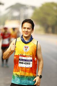 BIB: 42195, 42413
                            <button type="button" onclick="openModal(9267497)" class="btn btn-primary btn-sm float-right btn-popup" data-toggle="modal" data-target=".modal-high-quality">
                        <i class="fas fa-shopping-cart"></i> Add to Cart
                    </button>
                                            <button type="button" onclick="isThisMe(9267497, true)" class="btn btn-success btn-sm float-right btn-popup btn-isme hidden" data-toggle="tooltip" data-placement="bottom" title="นี่คือรูปของคุณใช่ไหม คลิกที่นี่เพื่อเอาเข้าอัลบั้ม">
                        <i class="fas fa-plus"></i> Add to album
                    </button>
                    <button type="button" onclick="isThisMe(9267497, false)" class="btn btn-warning btn-sm float-right btn-popup btn-isnotme hidden">
                        <i class="fas fa-ban"></i> Remove from album
                    </button>