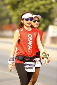 BIB: 201, 42192, 40080
                            <button type="button" onclick="openModal(9272715)" class="btn btn-primary btn-sm float-right btn-popup" data-toggle="modal" data-target=".modal-high-quality">
                        <i class="fas fa-shopping-cart"></i> Add to Cart
                    </button>
                                            <button type="button" onclick="isThisMe(9272715, true)" class="btn btn-success btn-sm float-right btn-popup btn-isme hidden" data-toggle="tooltip" data-placement="bottom" title="นี่คือรูปของคุณใช่ไหม คลิกที่นี่เพื่อเอาเข้าอัลบั้ม">
                        <i class="fas fa-plus"></i> Add to album
                    </button>
                    <button type="button" onclick="isThisMe(9272715, false)" class="btn btn-warning btn-sm float-right btn-popup btn-isnotme hidden">
                        <i class="fas fa-ban"></i> Remove from album
                    </button>