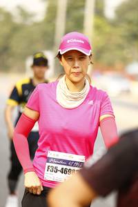 BIB: 1952, 4698
                            <button type="button" onclick="openModal(9270768)" class="btn btn-primary btn-sm float-right btn-popup" data-toggle="modal" data-target=".modal-high-quality">
                        <i class="fas fa-shopping-cart"></i> Add to Cart
                    </button>
                                            <button type="button" onclick="isThisMe(9270768, true)" class="btn btn-success btn-sm float-right btn-popup btn-isme hidden" data-toggle="tooltip" data-placement="bottom" title="นี่คือรูปของคุณใช่ไหม คลิกที่นี่เพื่อเอาเข้าอัลบั้ม">
                        <i class="fas fa-plus"></i> Add to album
                    </button>
                    <button type="button" onclick="isThisMe(9270768, false)" class="btn btn-warning btn-sm float-right btn-popup btn-isnotme hidden">
                        <i class="fas fa-ban"></i> Remove from album
                    </button>